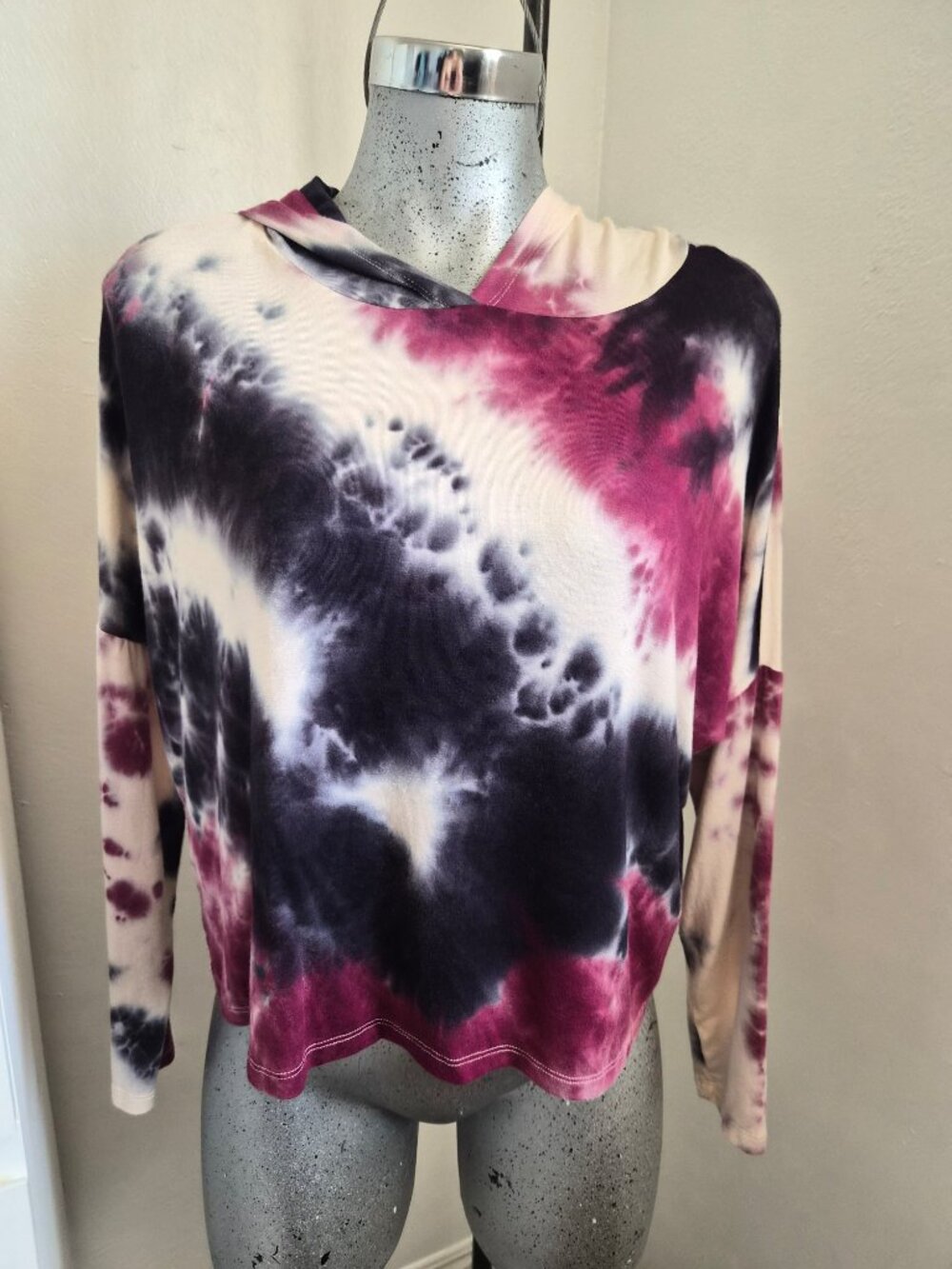 Hyfve Tie-Dye Cropped Hoodie Size S